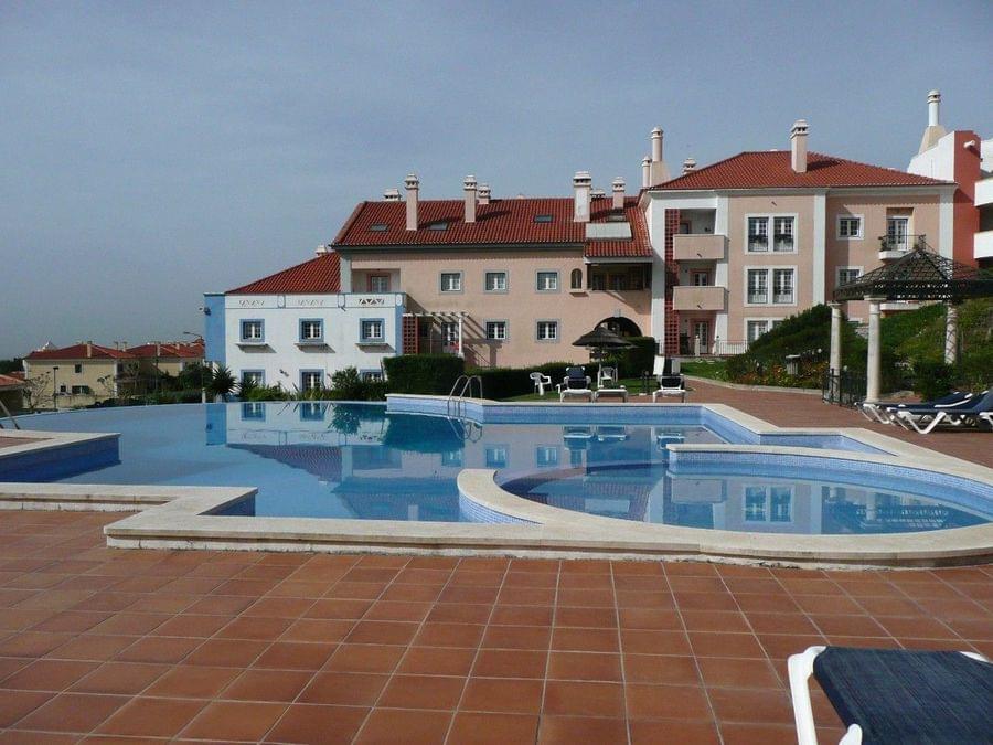 2 Bedroom Apartment with swimming pool, Quinta da Beloura, Sintra