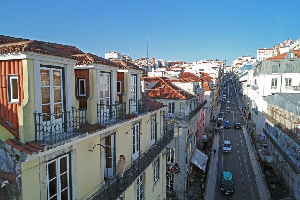 Studio Apartment in Alecrim 15, Cais do Sodré, Lisboa