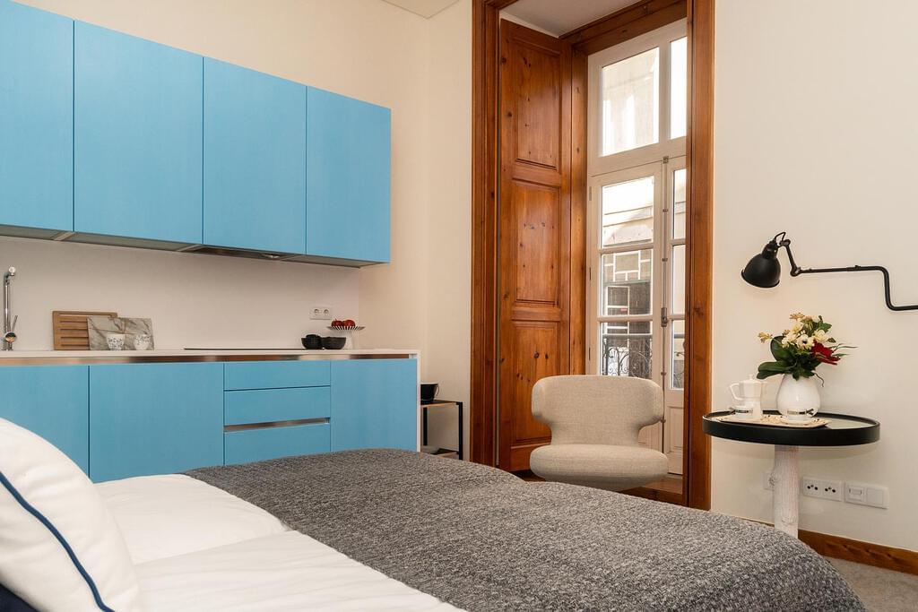 Studio Apartment in Alecrim 15, Cais do Sodré, Lisboa