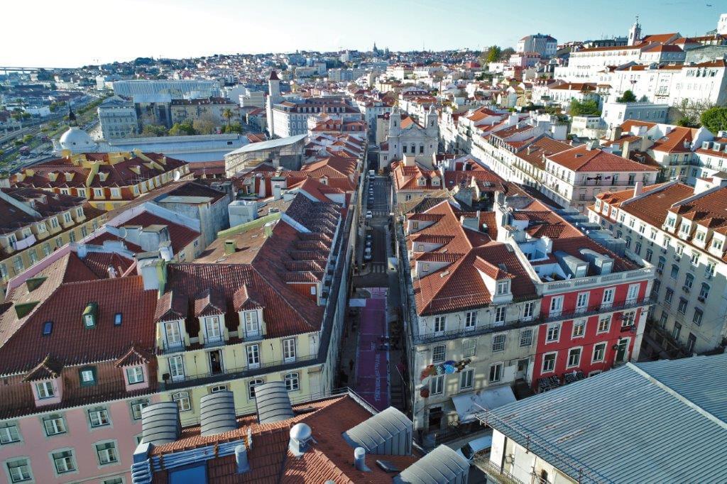 1 Bedroom Apartment in Alecrim 15, Cais do Sodré, Lisboa