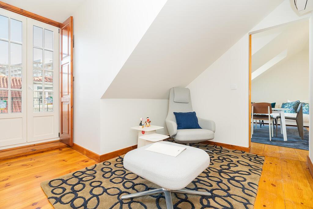1 Bedroom Apartment in Alecrim 15, Cais do Sodré, Lisboa