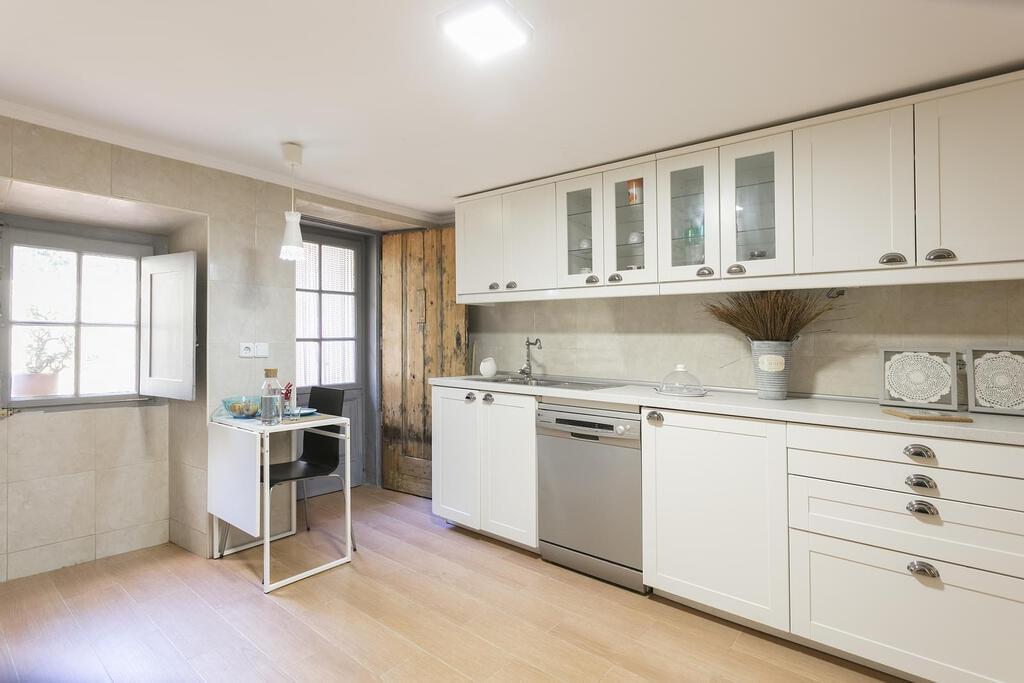 Apartamento T2+3 remodelado