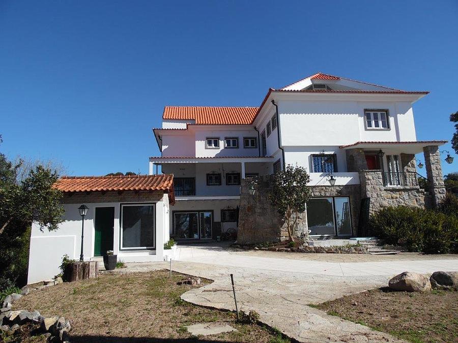 Maison normal T7+2 avec parking