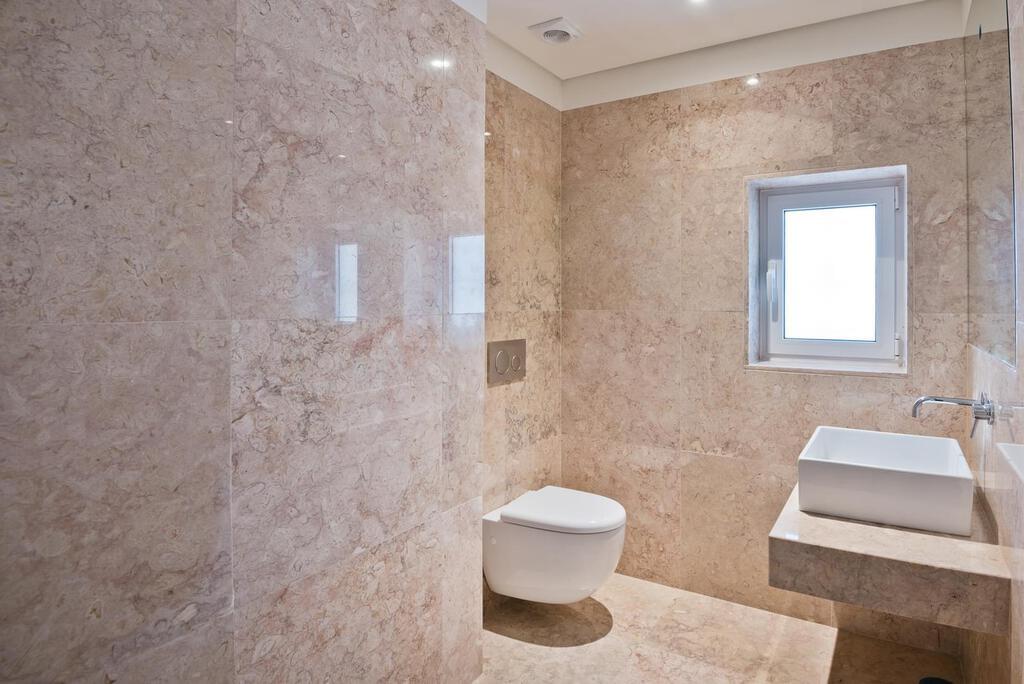 Appartement T3+1 avec piscine dans un condominium fermé