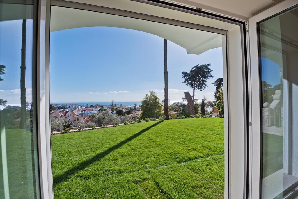 Appartement T3+1 avec piscine dans un condominium fermé