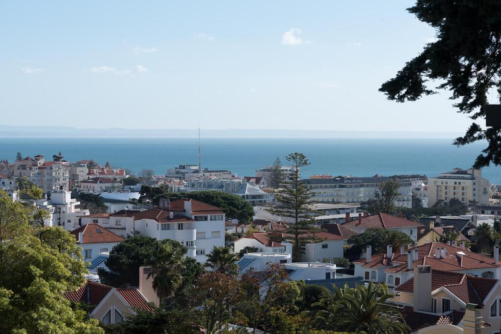 Appartement T3+1 avec piscine dans un condominium fermé