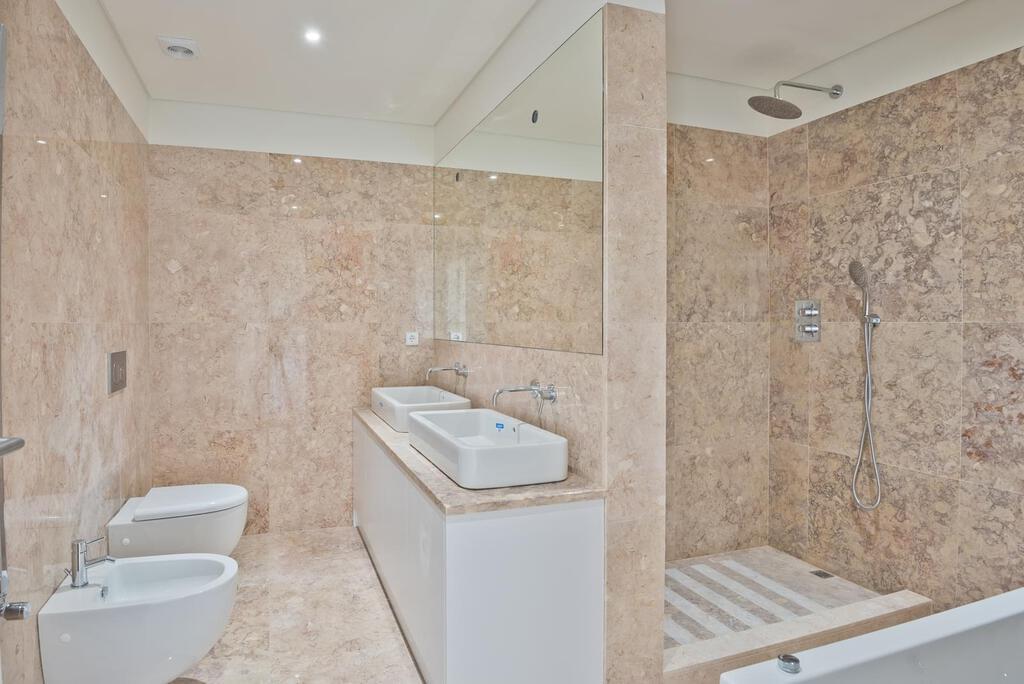 Appartement T3+1 avec piscine dans un condominium fermé