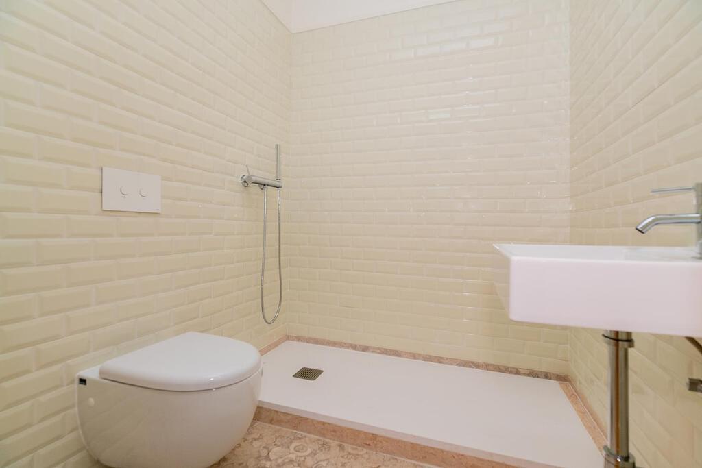 2 bedroom apartment Sé