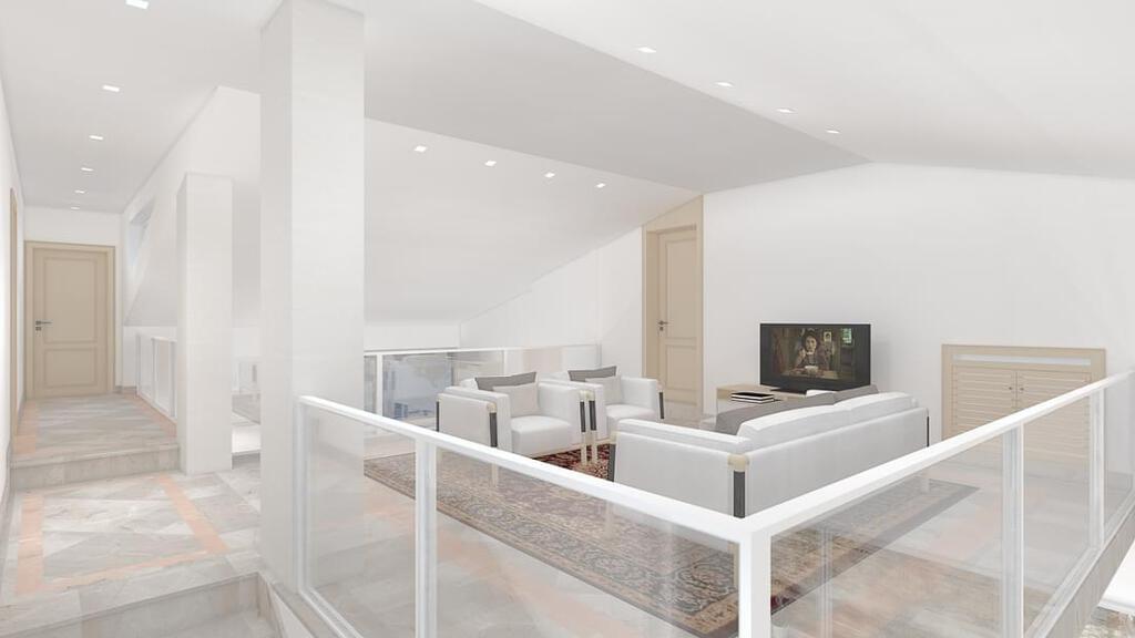 5 bedroom villa with a swimming pool