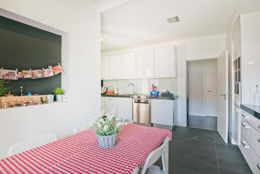 3 bedroom apartment with a swimming pool in gated community