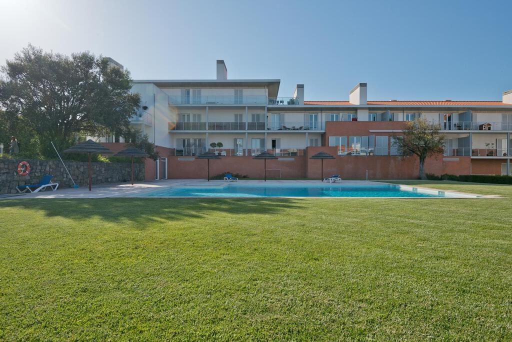 3 bedroom apartment with a swimming pool in gated community