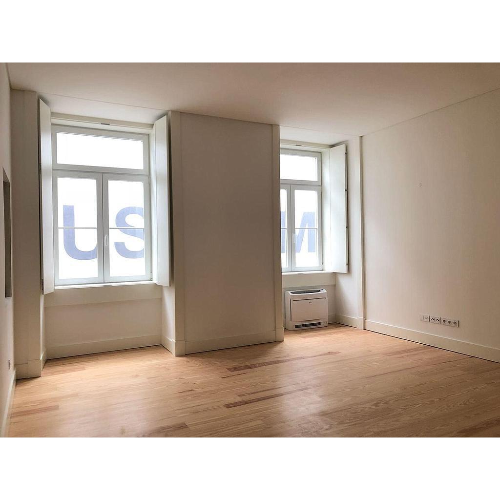 PF17141, Apartamento T2, Lisboa