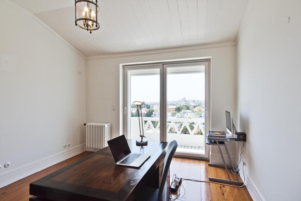 4 bedroom villa with a swimming pool