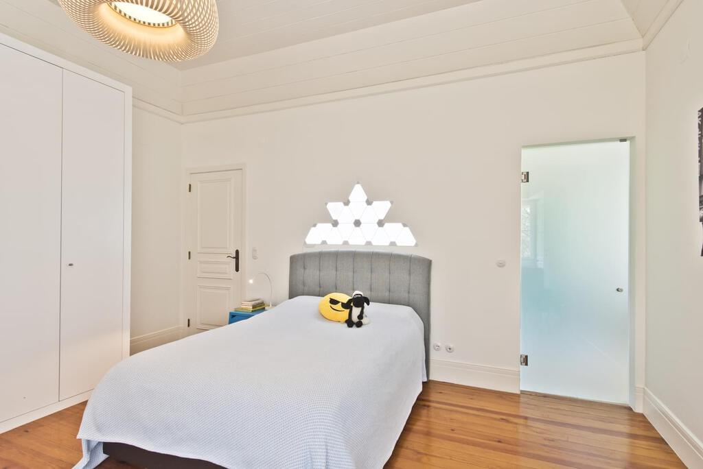 4 bedroom villa with a swimming pool