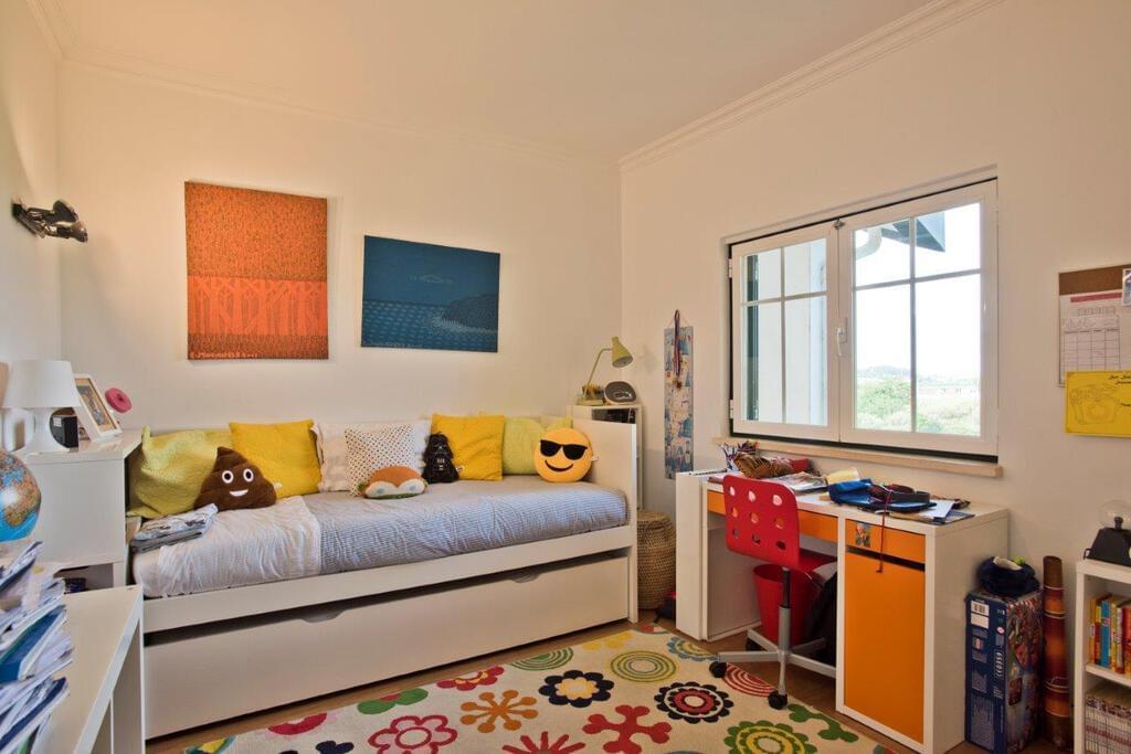 Appartement T5+2 duplex avec parking dans un condominium fermé