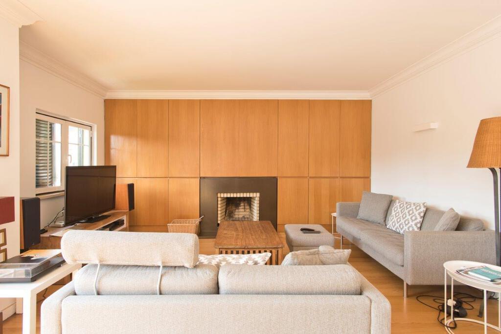 Appartement T5+2 duplex avec parking dans un condominium fermé