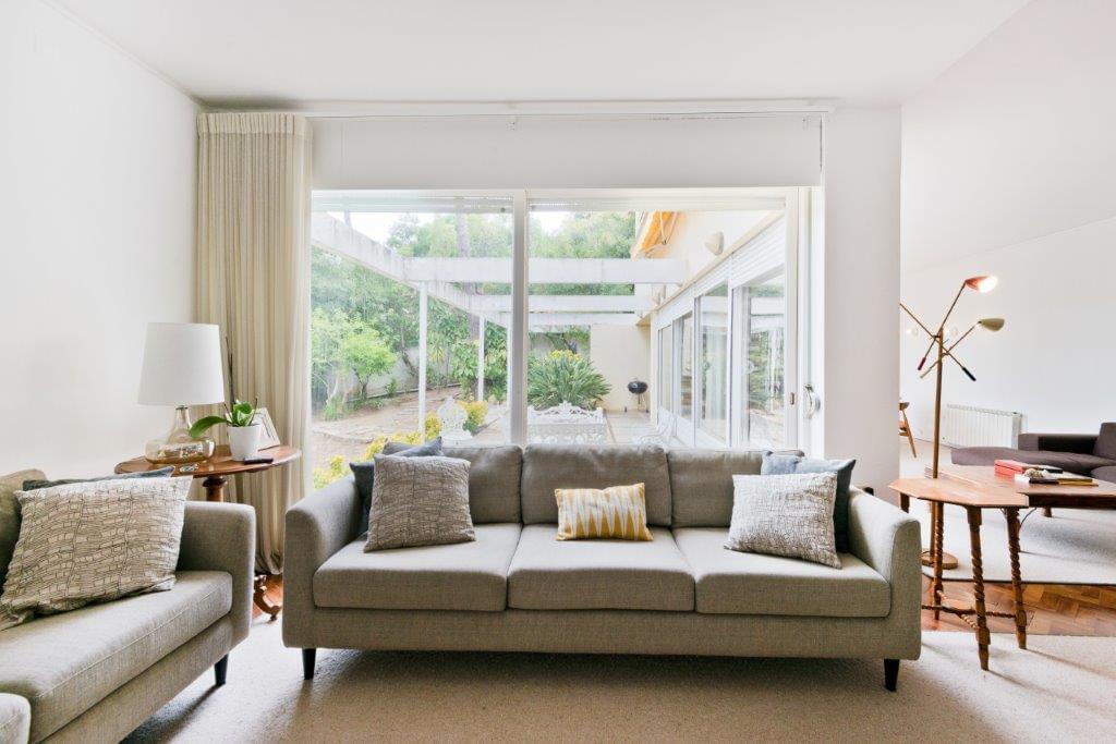 6 bedroom villa with a swimming pool