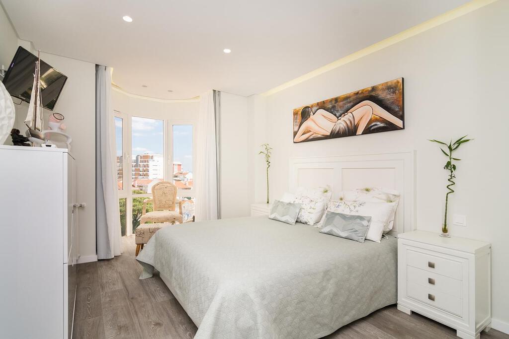 PF17479, Apartamento T4, Lisboa