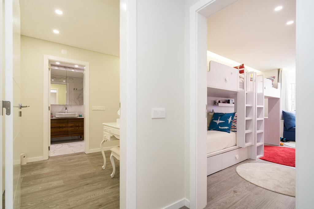 PF17479, Apartamento T4, Lisboa