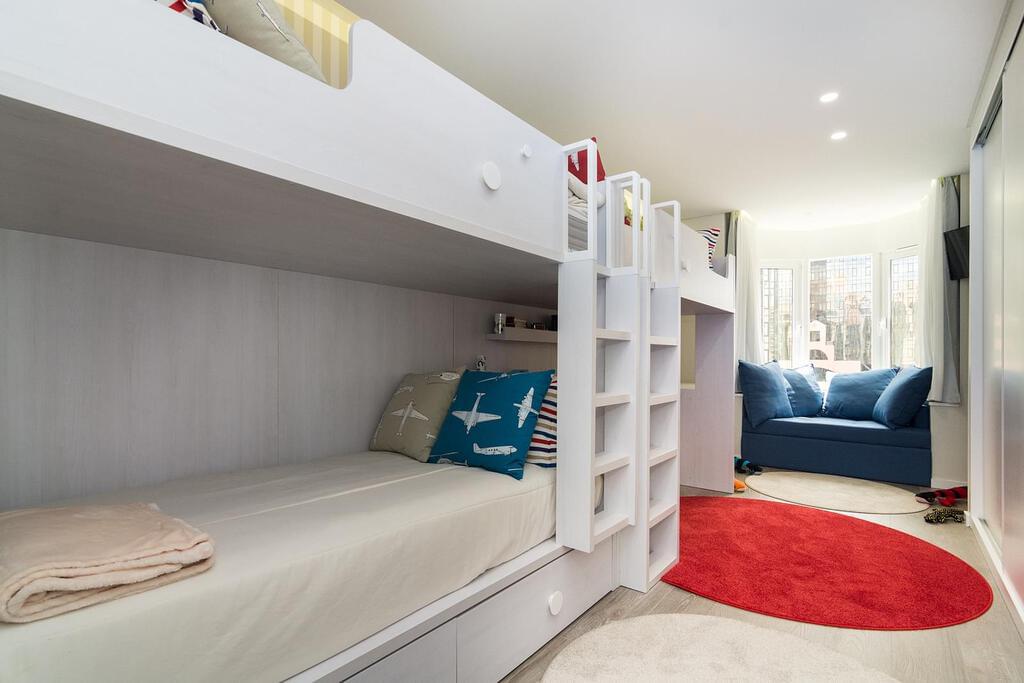 PF17479, Apartamento T4, Lisboa