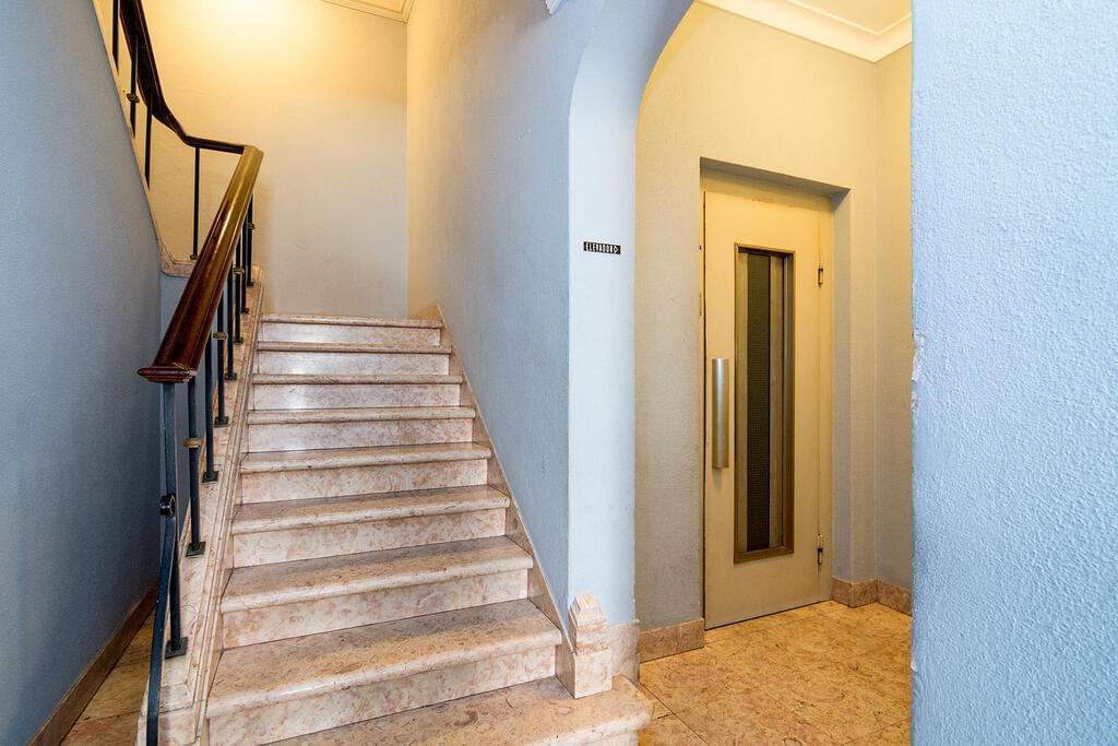 PF17484, Apartamento T4, Lisboa