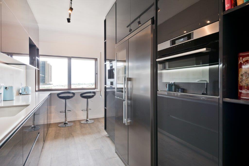 2 bedroom apartment with a swimming pool in gated community