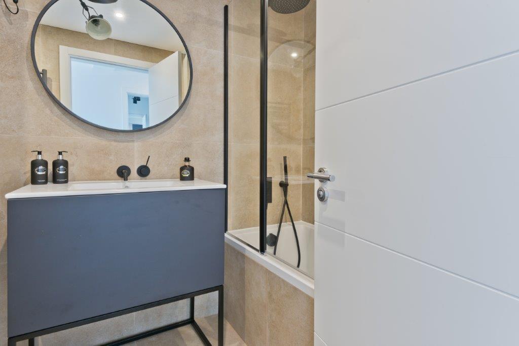 2 bedroom apartment with a swimming pool in gated community