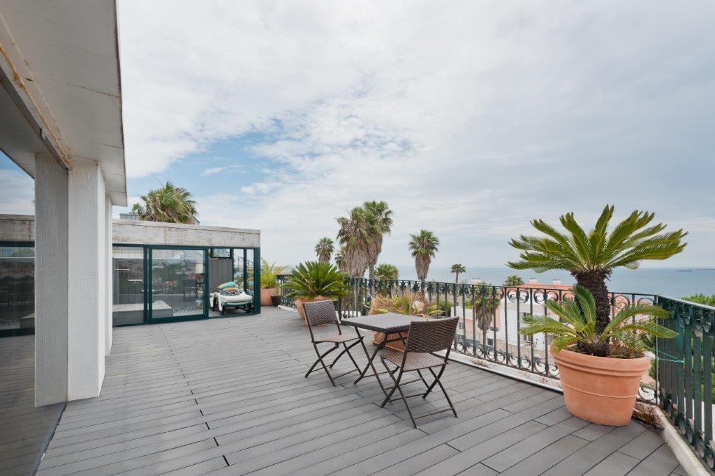 Appartement T2 + 1 penthouse avec vue sur la Baie de Cascais