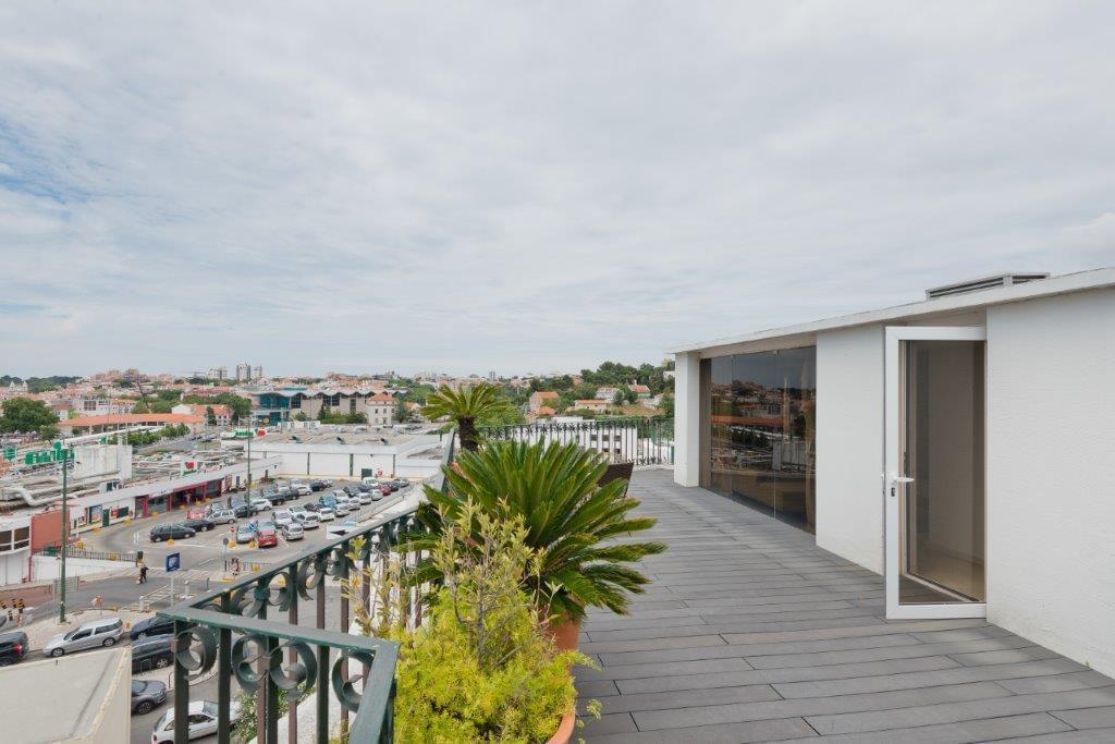 Appartement T2 + 1 penthouse avec vue sur la Baie de Cascais