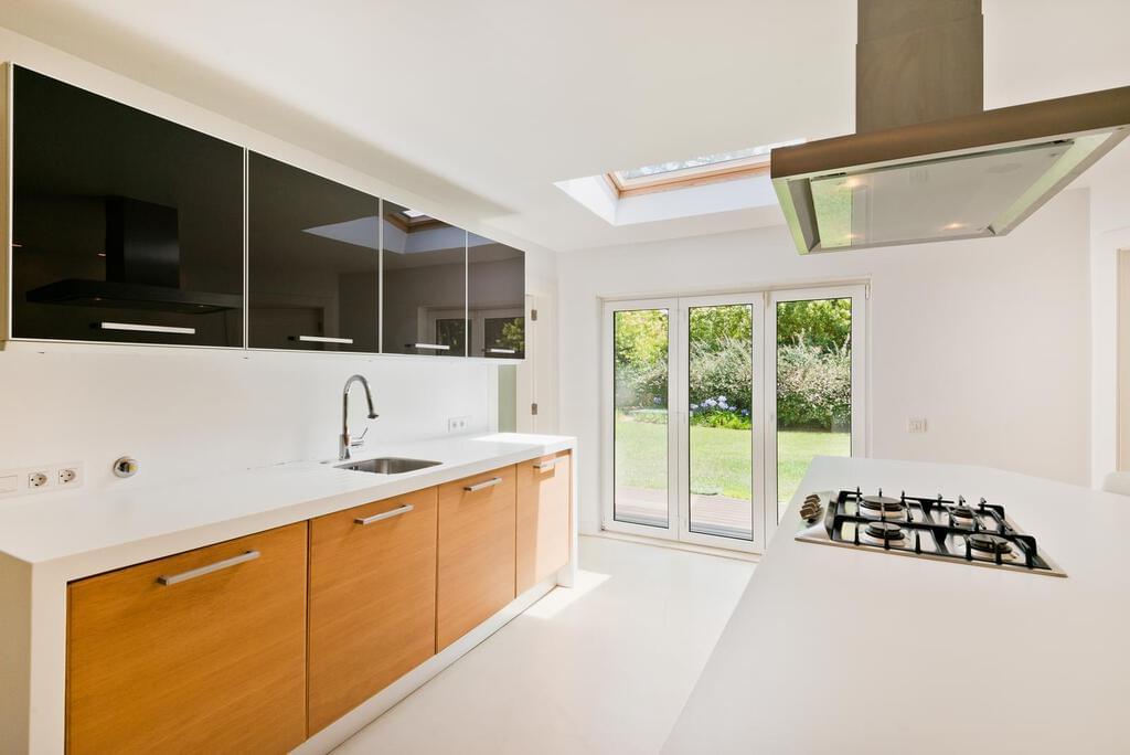 5 bedroom villa with a swimming pool