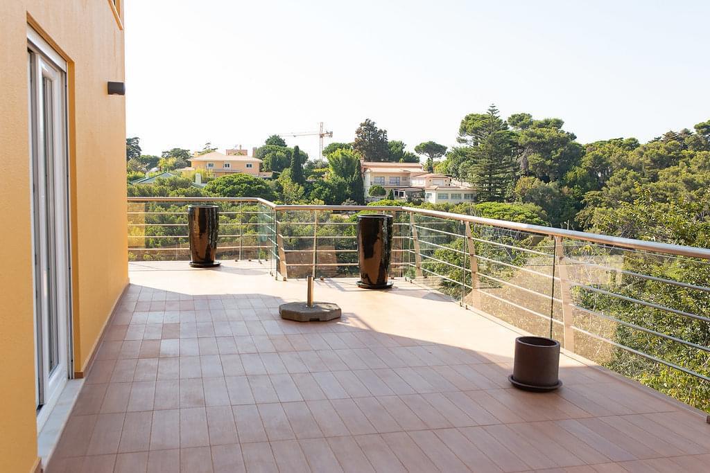 Appartement T4 duplex avec piscine dans un condominium fermé