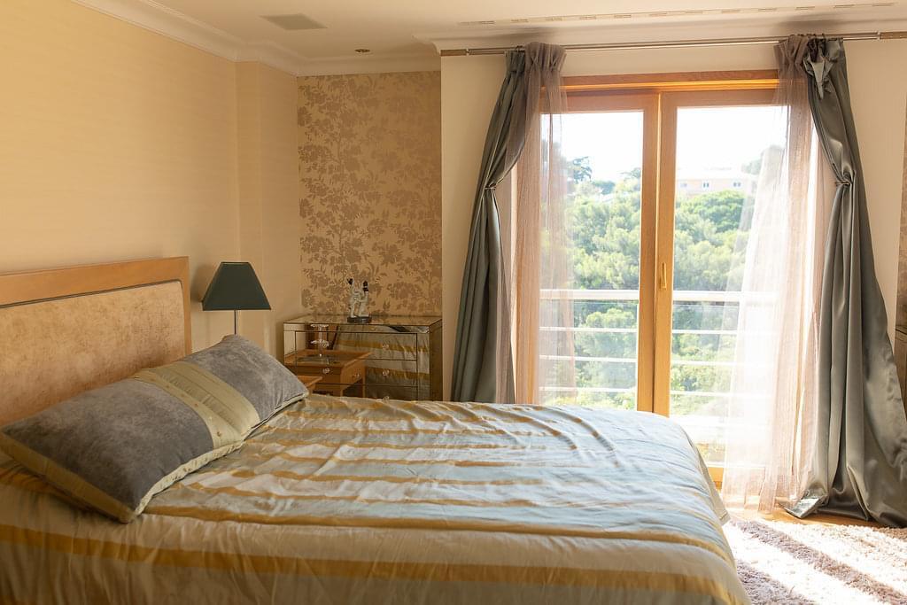 Appartement T4 duplex avec piscine dans un condominium fermé