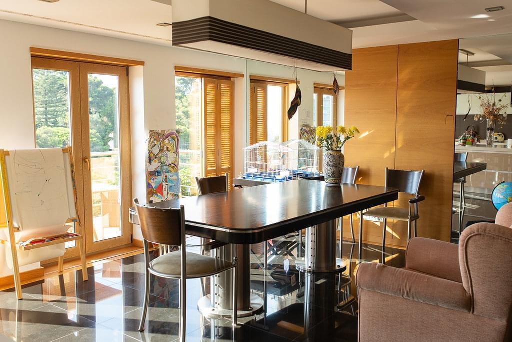 Appartement T4 duplex avec piscine dans un condominium fermé