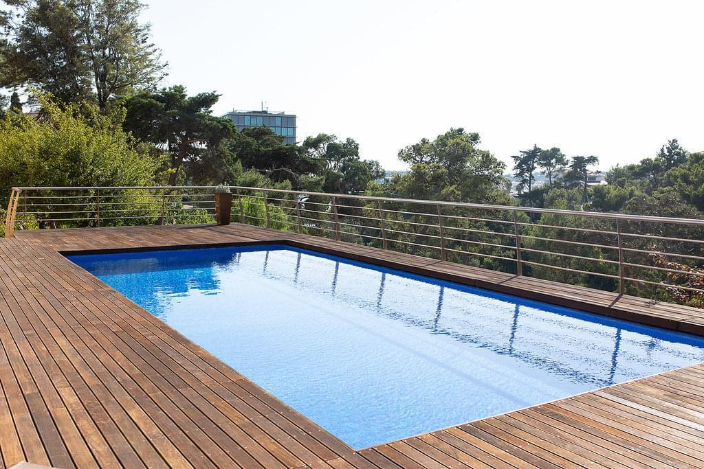 Appartement T4 duplex avec piscine dans un condominium fermé