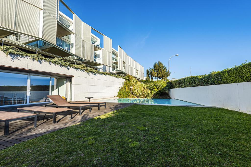 PF17821, Apartamento T4, Oeiras