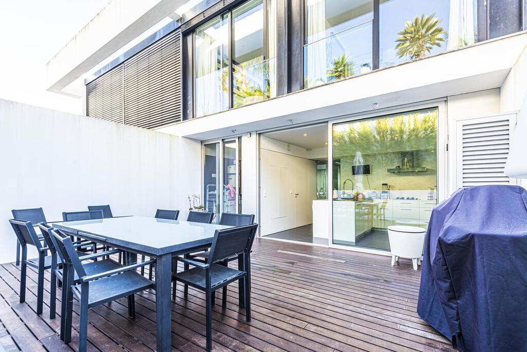 PF17821, Apartamento T4, Oeiras