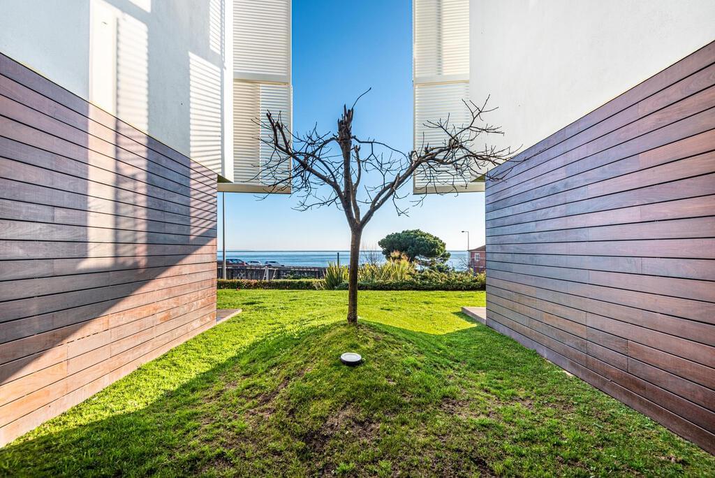 PF17821, Apartamento T4, Oeiras