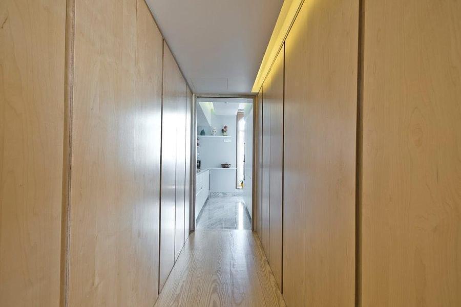 3 bedroom apartment with a swimming pool in gated community