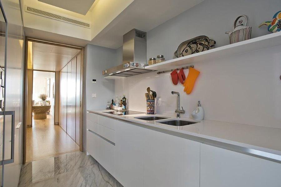 3 bedroom apartment with a swimming pool in gated community