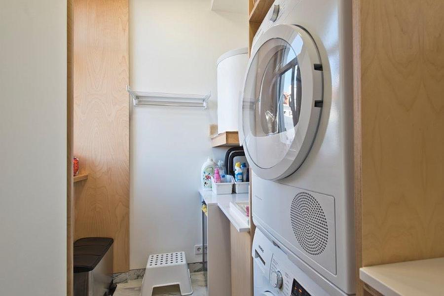 3 bedroom apartment with a swimming pool in gated community