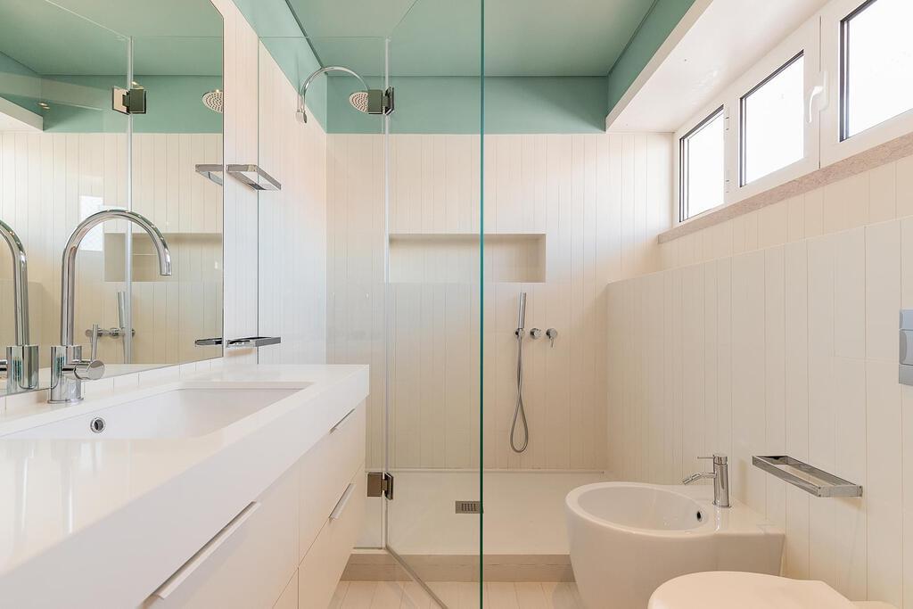 Apartamento T5+2 com estacionamento