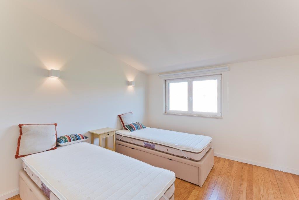 3 bedroom duplex with a swimming pool