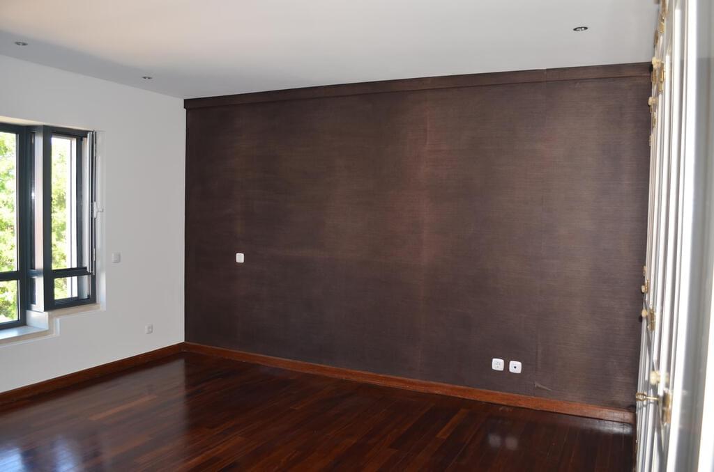 3 bedroom apartment with a swimming pool