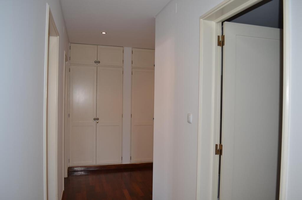 3 bedroom apartment with a swimming pool