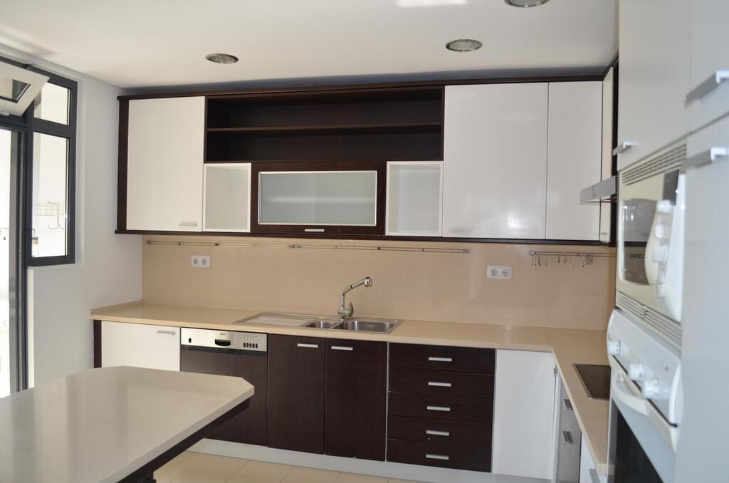 3 bedroom apartment with a swimming pool