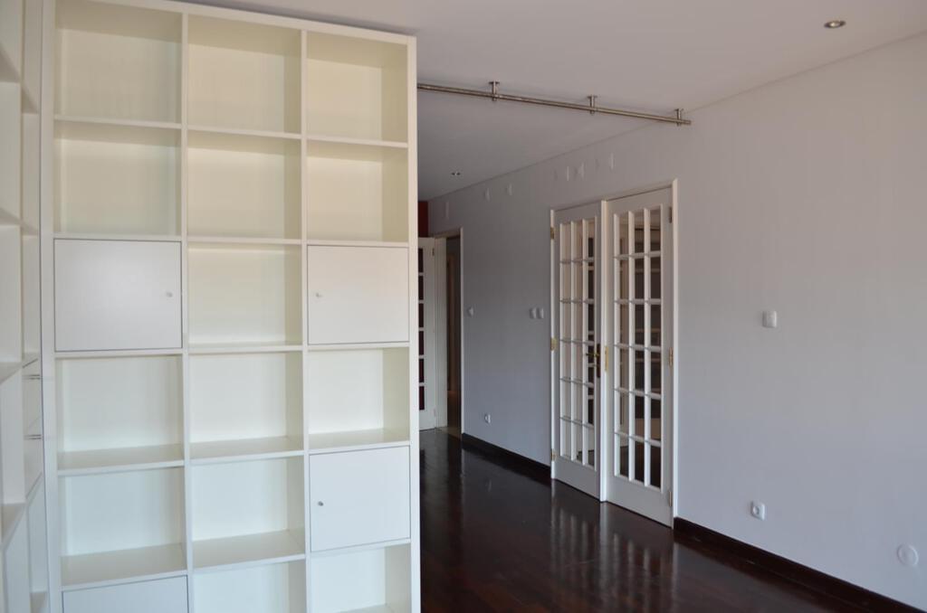 3 bedroom apartment with a swimming pool