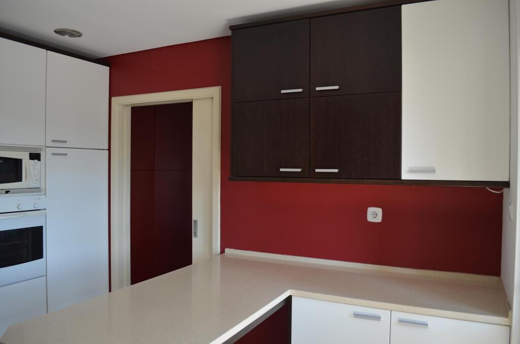 3 bedroom apartment with a swimming pool