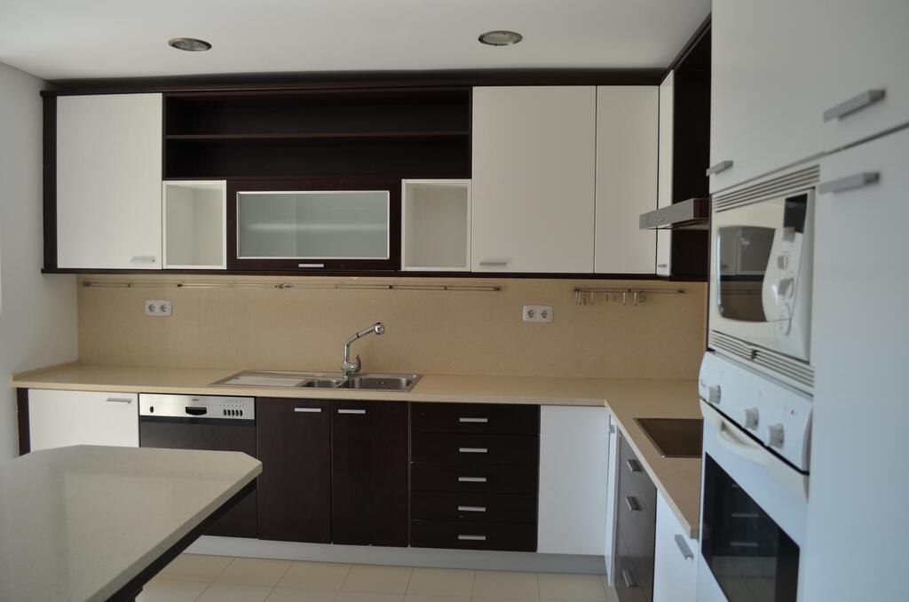 3 bedroom apartment with a swimming pool