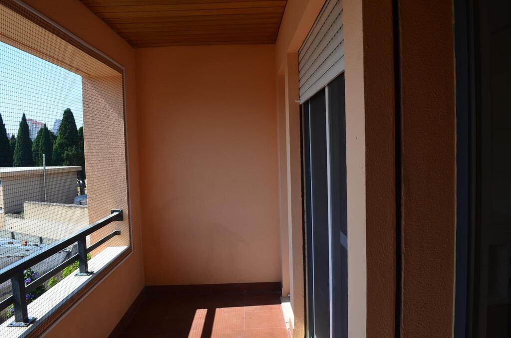 3 bedroom apartment with a swimming pool