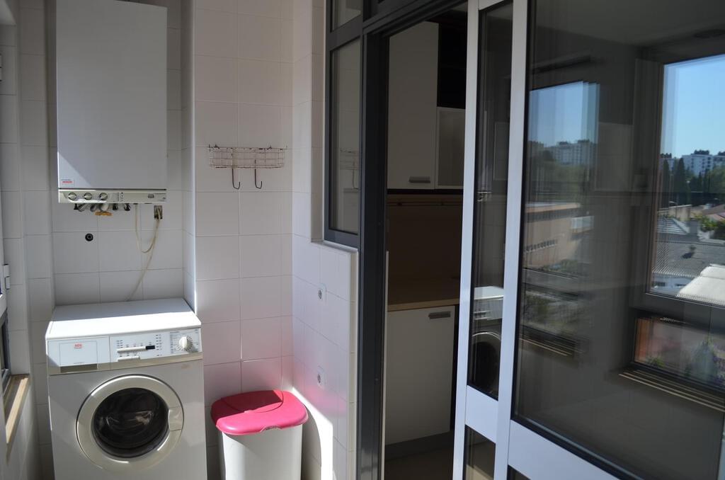 3 bedroom apartment with a swimming pool